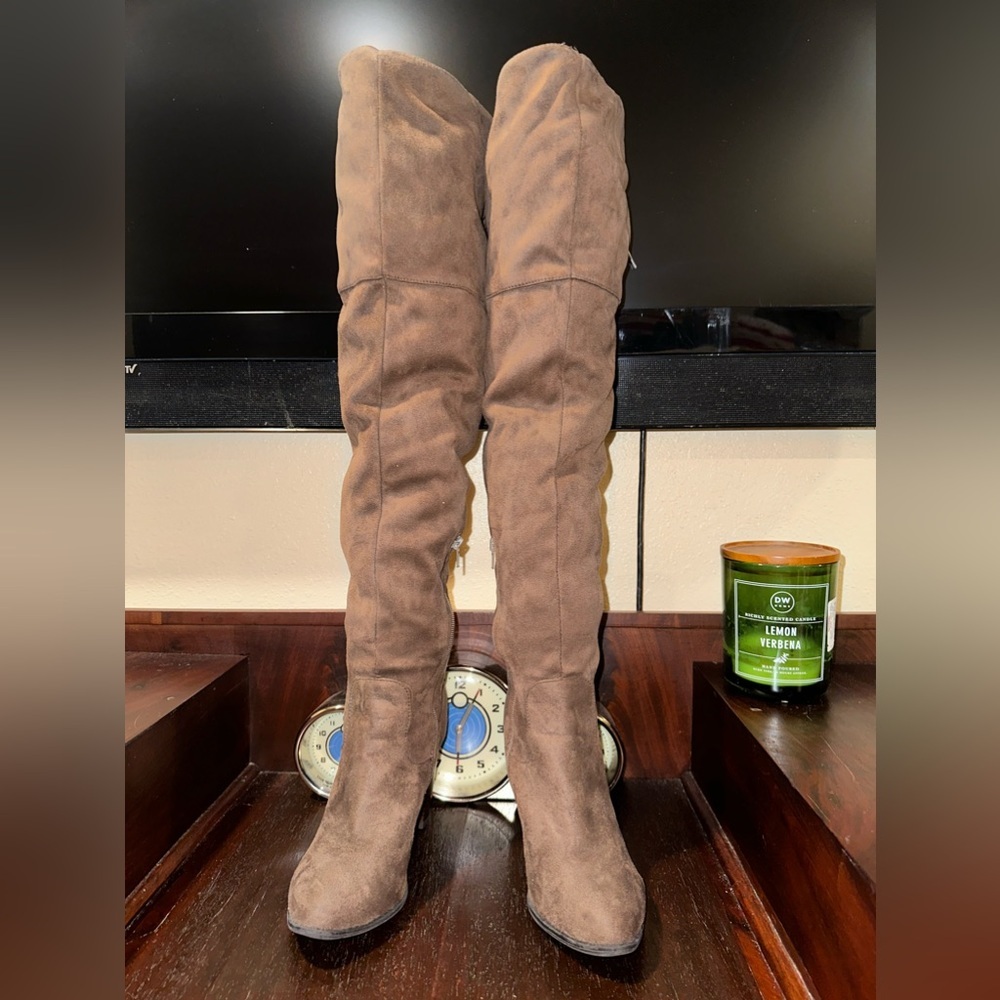 Qupid Brown Over the Knee Boots
